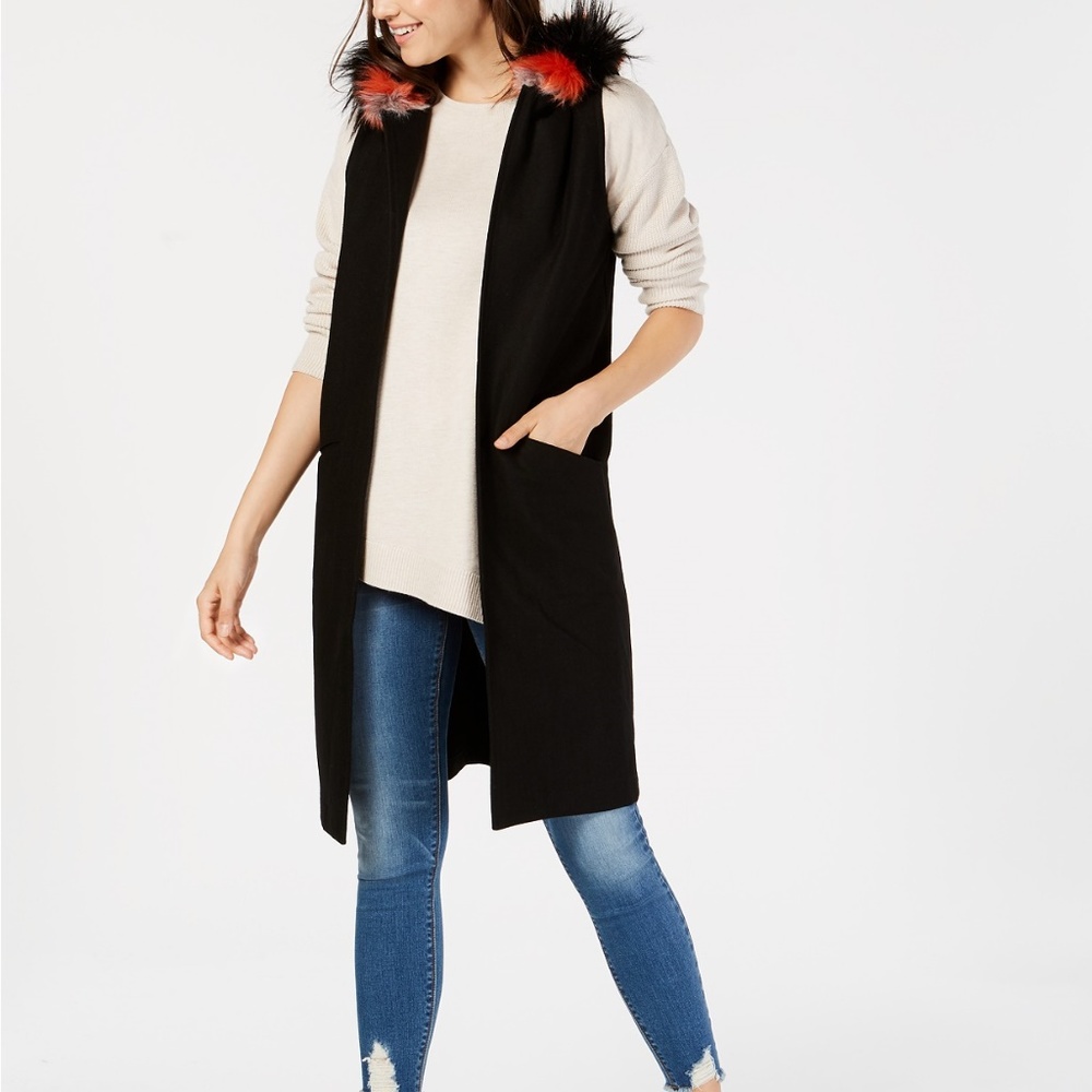 Steve Madden Black Sleeveless Long Cardigan with Red-Orange Faux Fur Trim